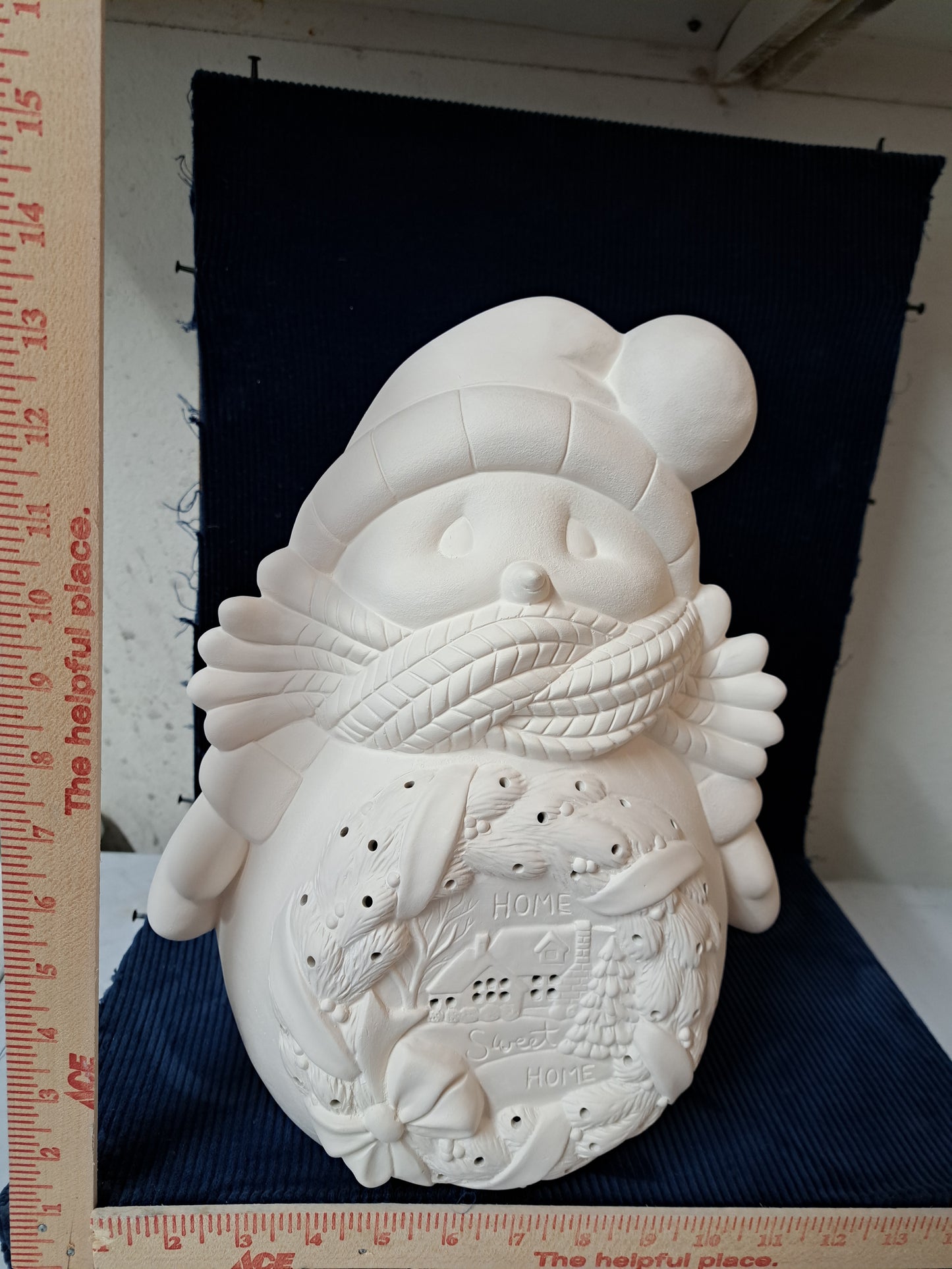 Ceramic Ready To Paint Snowman With Wreath Scene