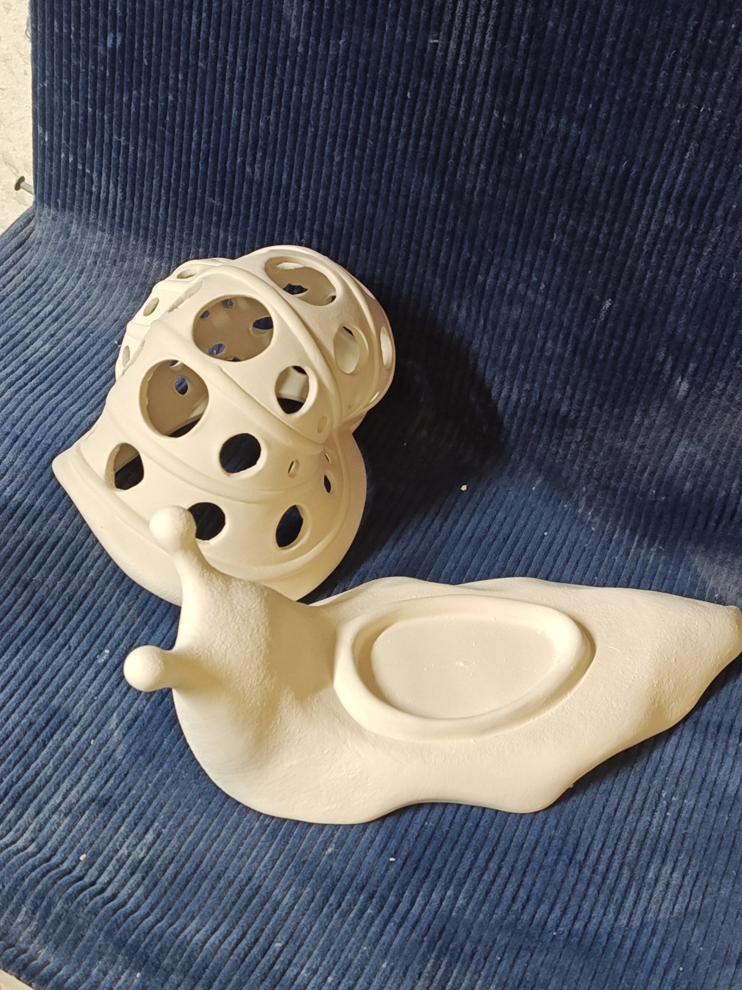 Ceramic Ready to Paint Snail Lamp