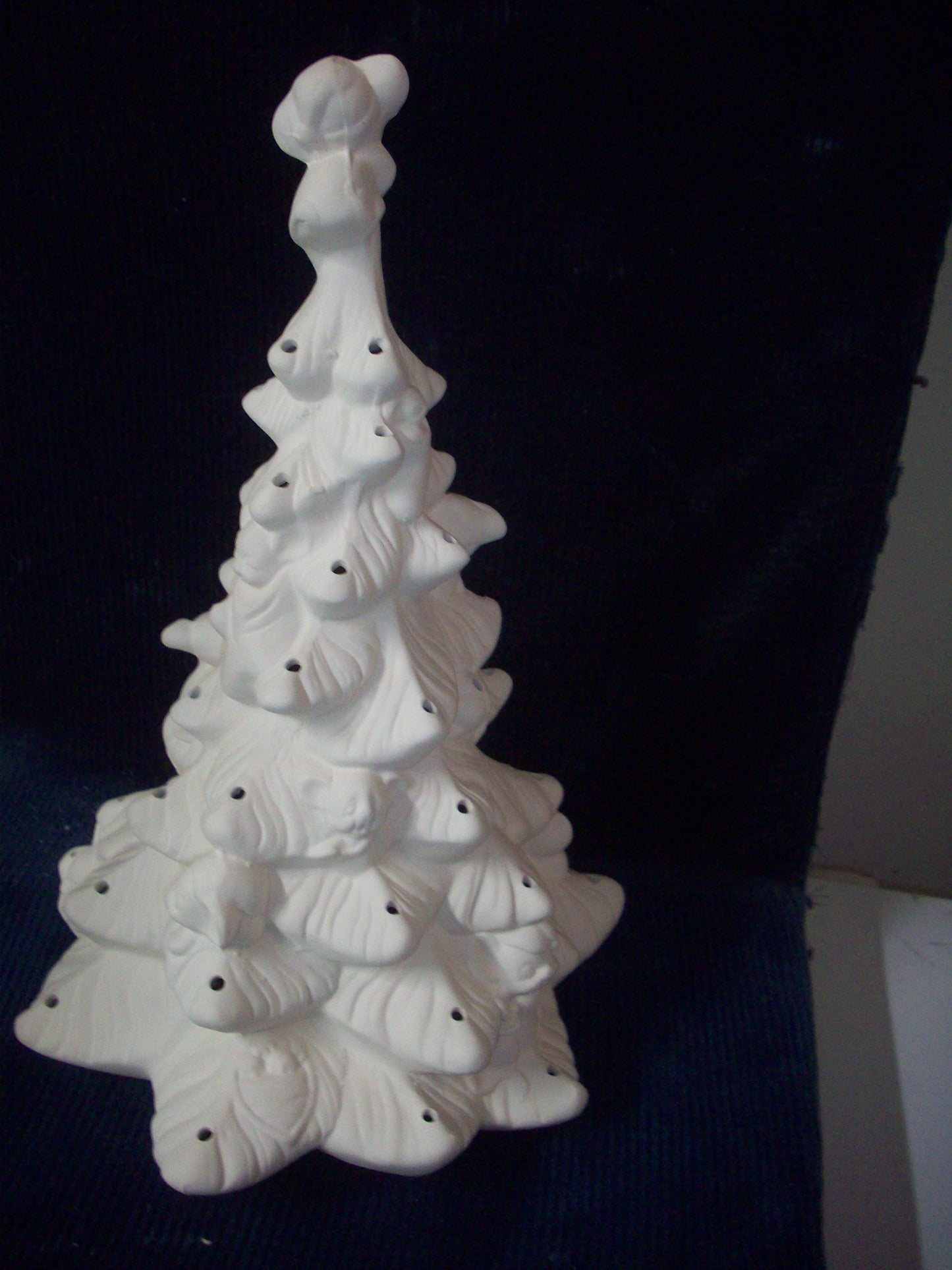 Ceramic Ready To Paint Mouse Christmas Tree Without Base