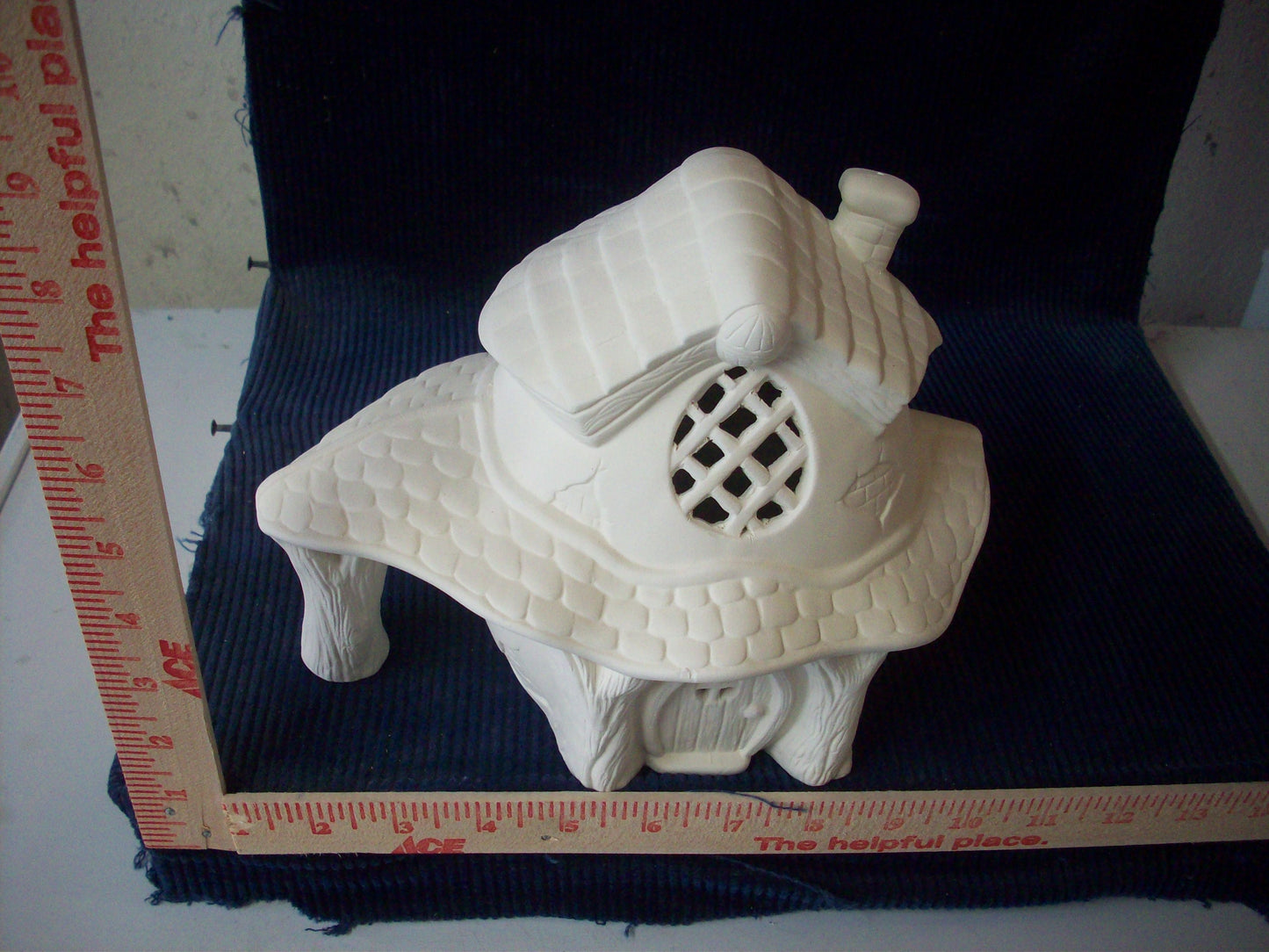 Ceramic Ready To Paint Bunny House