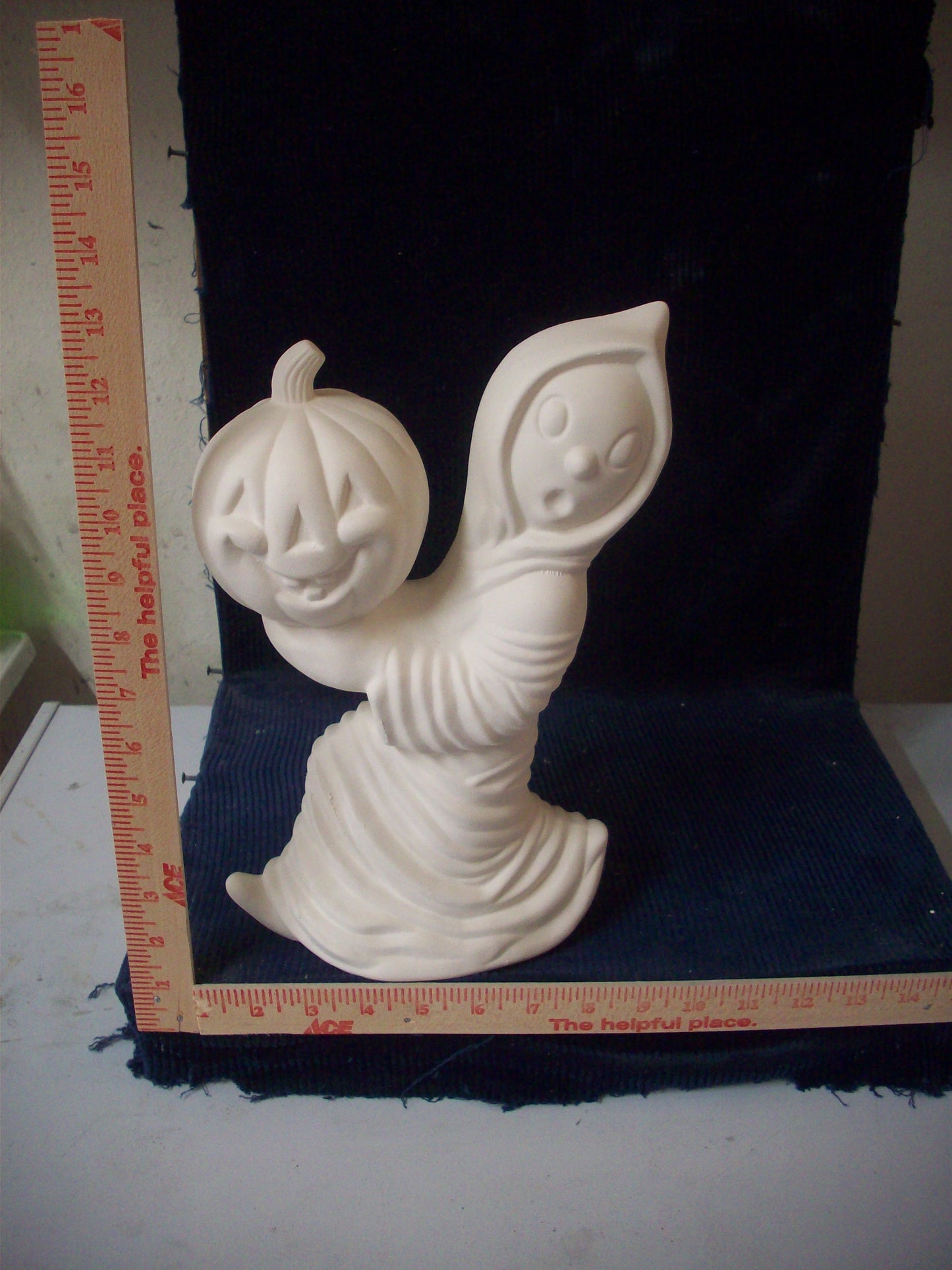 Ceramic Ready To Paint Ghost Holding Pumpkin Large (Vintage)