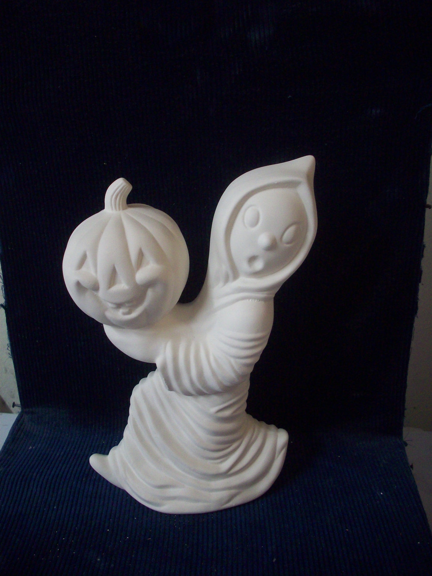 Ceramic Ready To Paint Ghost Holding Pumpkin Large (Vintage)