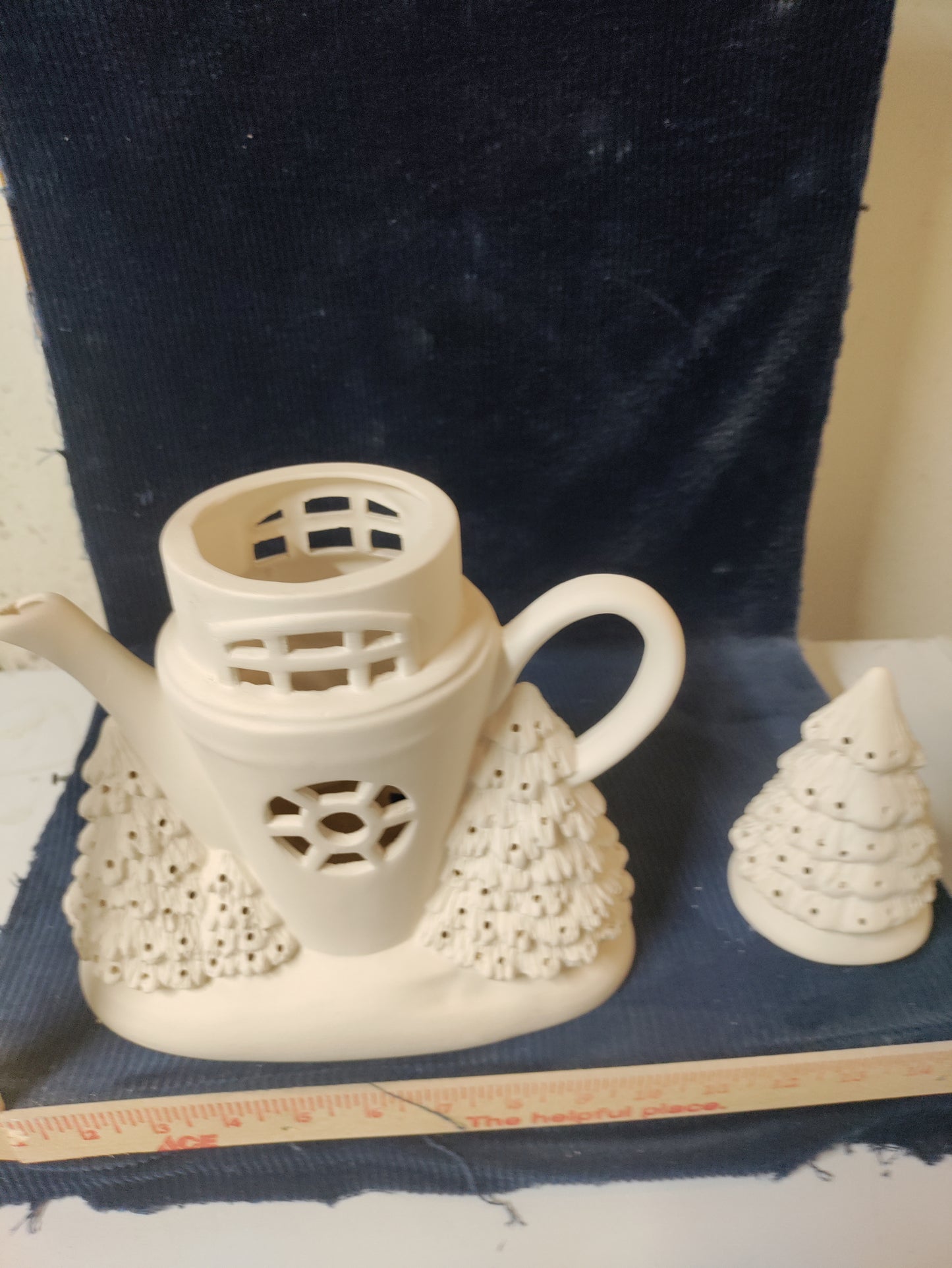 Ceramic Ready To Paint Christmas Tree Teapot