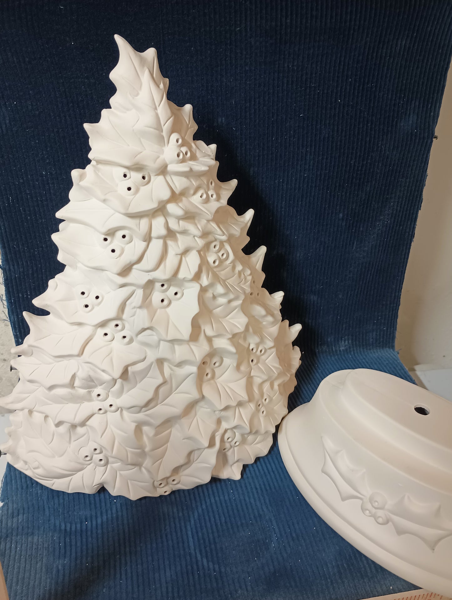 Ceramic Ready To Paint Large Holly Tree