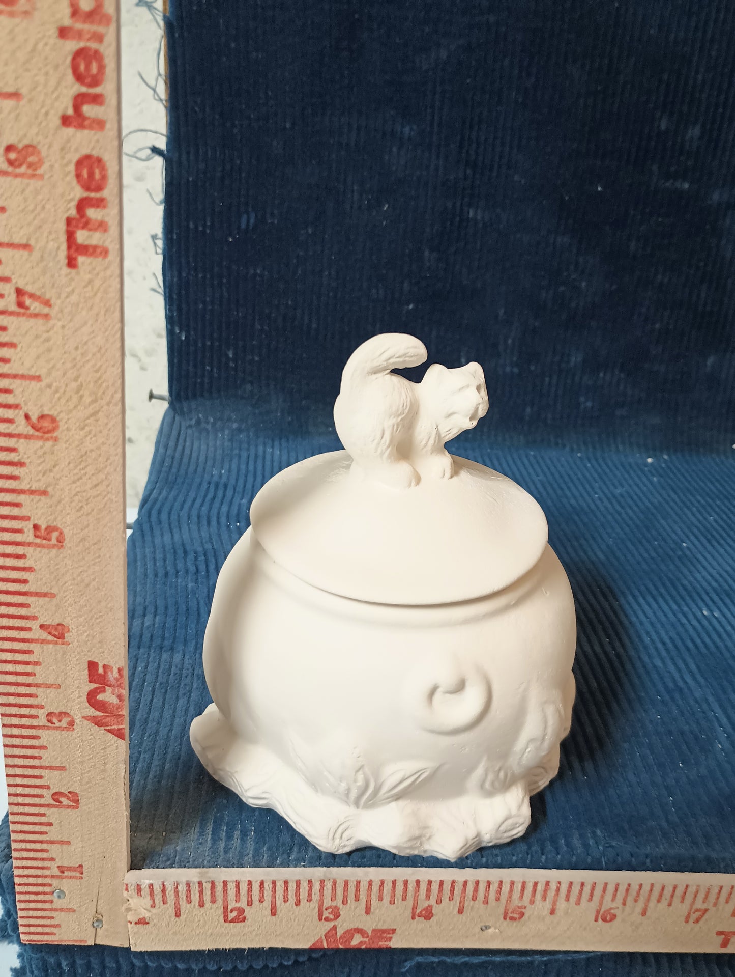 Ceramic Ready To Paint Witch Cauldron with Cat Lid